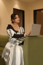 Stripped boss lady pure khadi cotton saree - Image 4